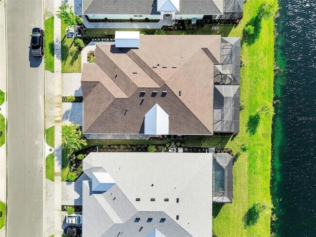 Foto del edificio - 215 Summertime Pl