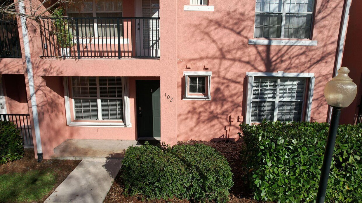 Foto principal - 100 SW Peacock Blvd