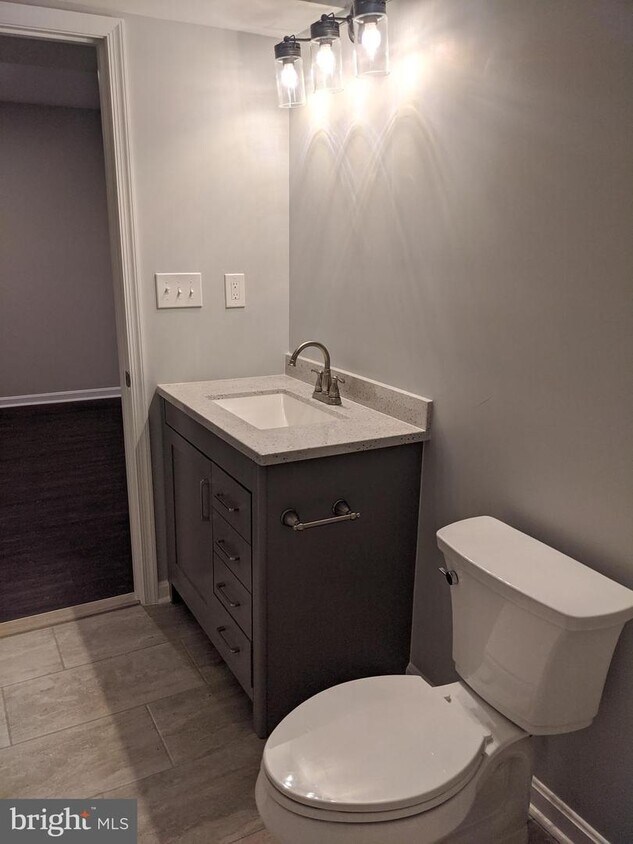 13561 Dodsworth Dr, Bristow, VA 20136 Room for Rent in Bristow, VA