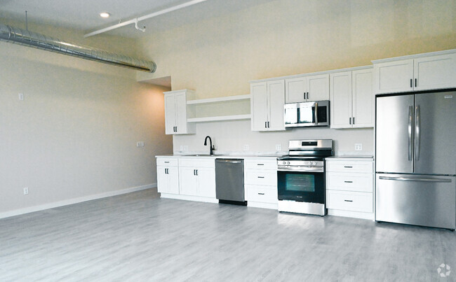 Kitchen/Living Area - Oleson's West