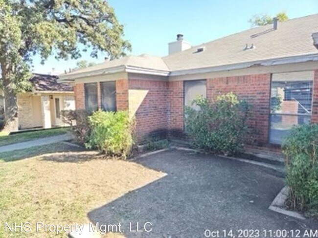 Foto del edificio - 2 br, 2 bath House - 2319 Miguel Lane