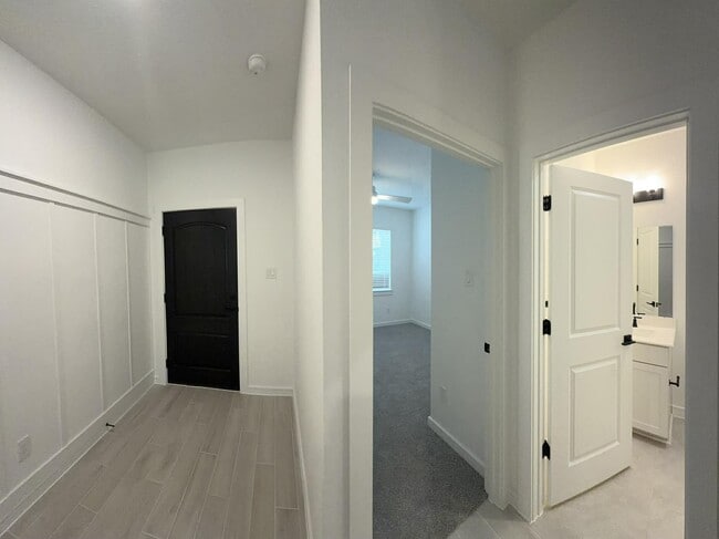 Foto del edificio - 4727 Bay Vista Dr