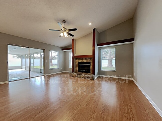 Building Photo - 10414 Tara Dr