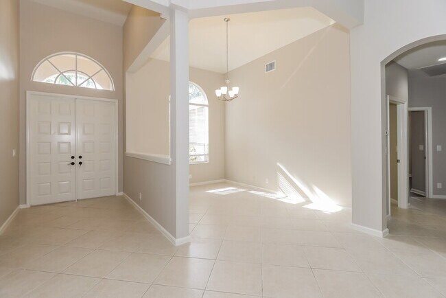 Foto del edificio - 2560 Jardin Manor