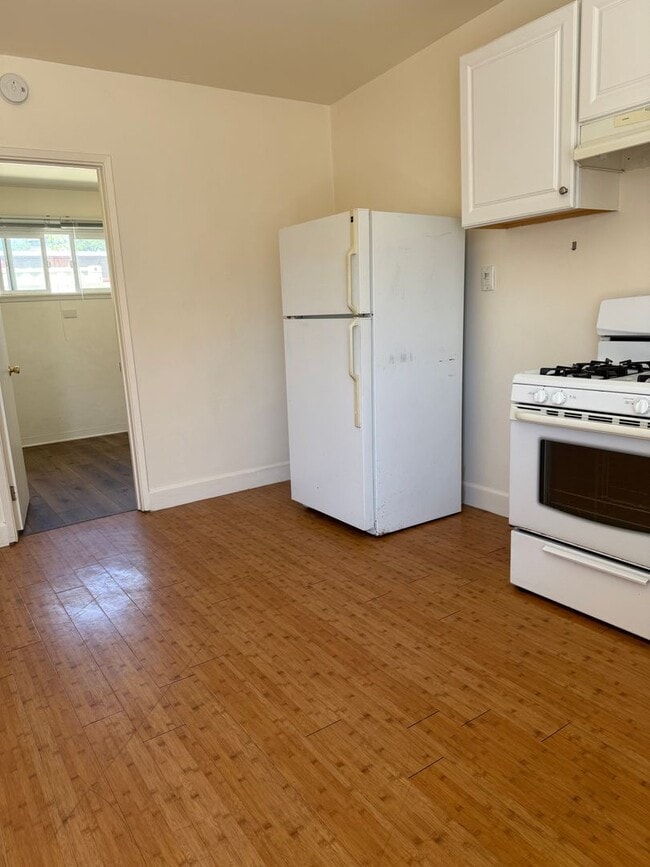 Building Photo - Cute 1Bd 1 Ba Unit in NE Santa Maria