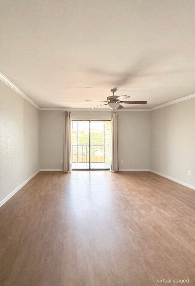 Foto del edificio - 10110 Forum W Dr