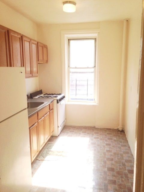 Primary Photo - 2201 Cortelyou Rd