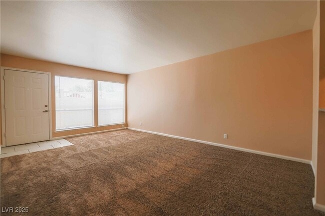 Foto del edificio - 683 Oakmont Ave