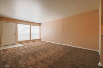 Building Photo - 683 Oakmont Ave