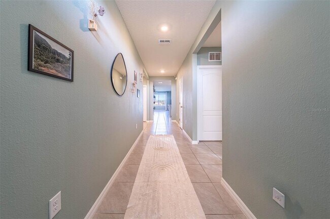 Foto del edificio - 223 Inman Blvd