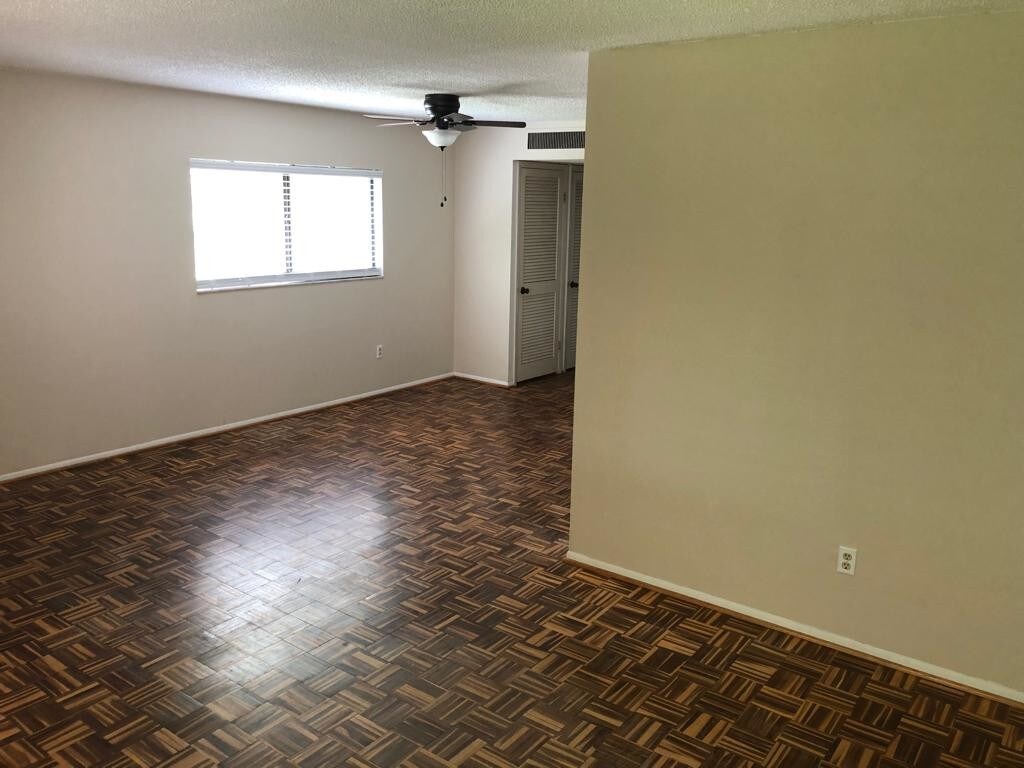 Foto principal - 11701 Raintree Village Blvd