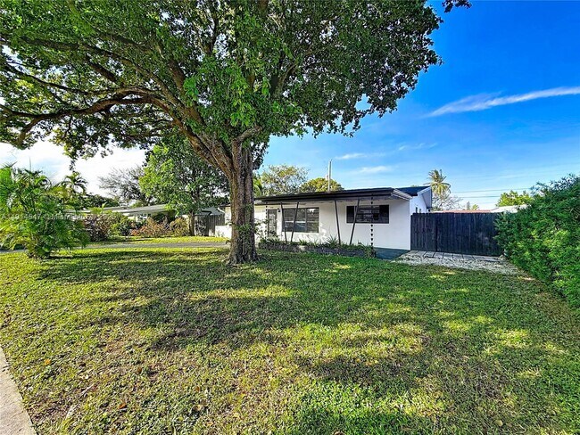 Foto del edificio - 600 N 66 Terrace