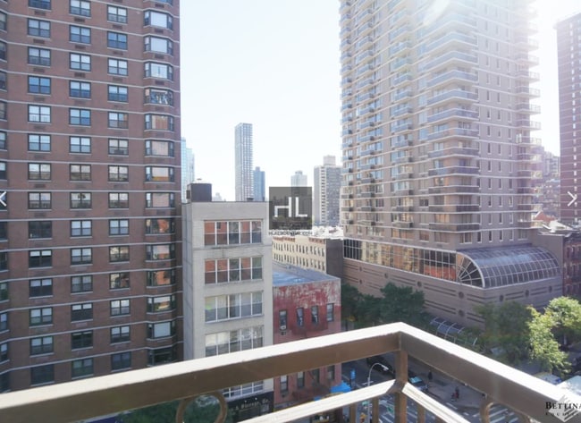 Building Photo - 89th Street and 3rd avenue! NO FEE!