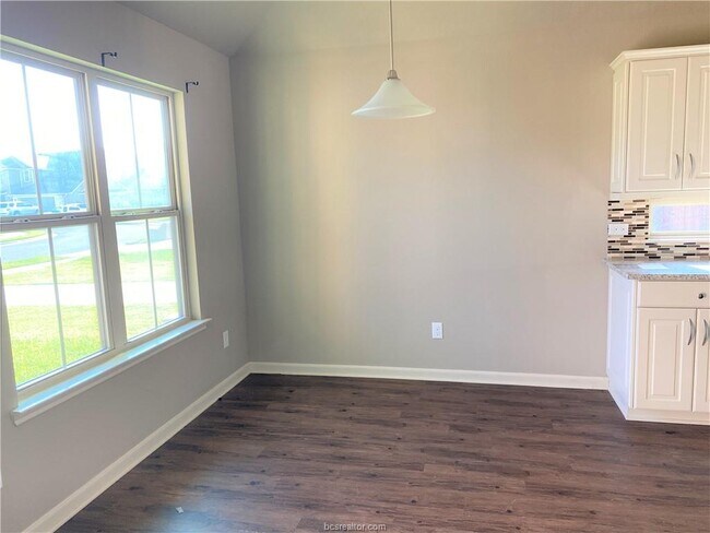 Building Photo - 2029 Jester Trail