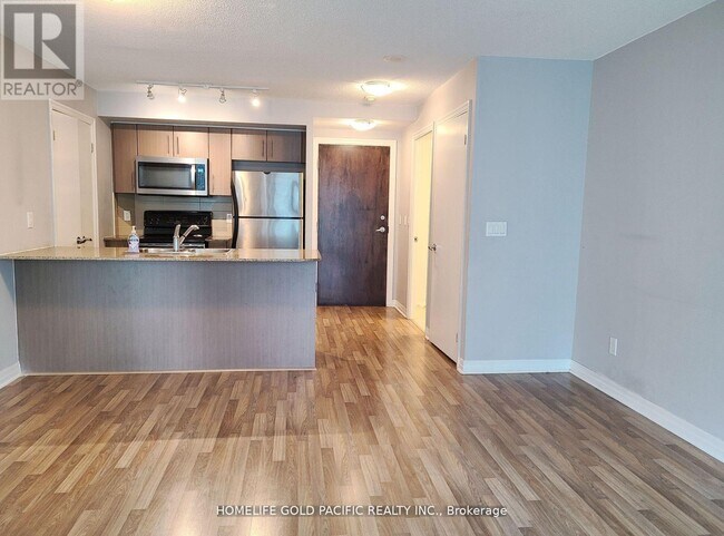 Building Photo - 12 Yonge St