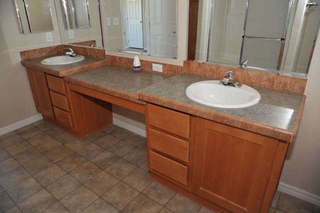 Building Photo - 3 bedroom in Tombstone AZ 85638