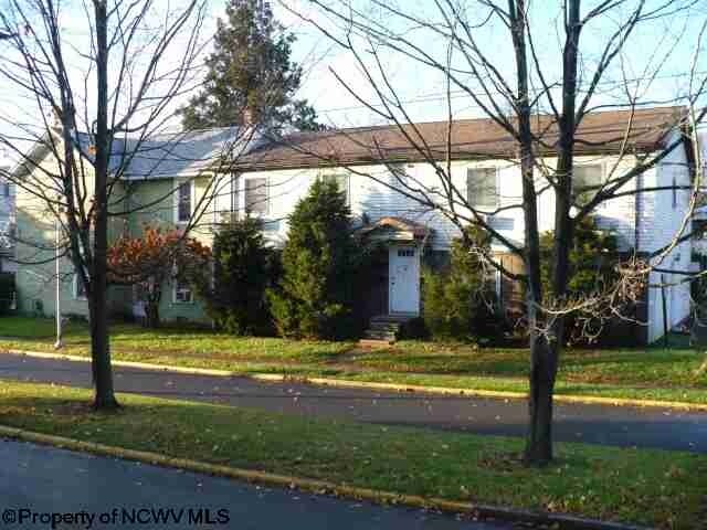 Primary Photo - 409 Arch St