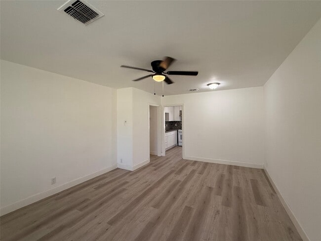 Building Photo - 6822 Tierwester St