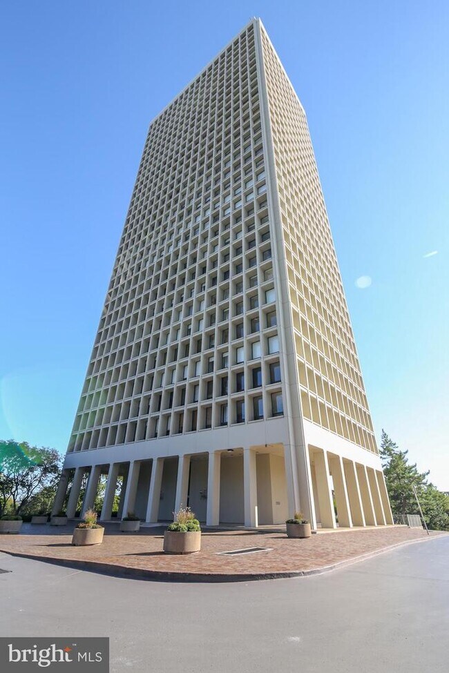 220 Locust St Unit 24E, Philadelphia, PA 19106 Apartment for Rent in