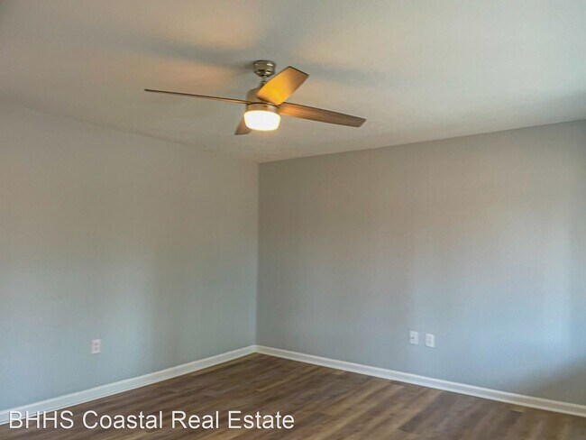 Building Photo - 3 br, 2 bath House - 5015 Presbyterian Dr