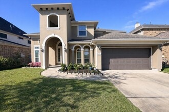 Building Photo - 2406 Trocadero Ln