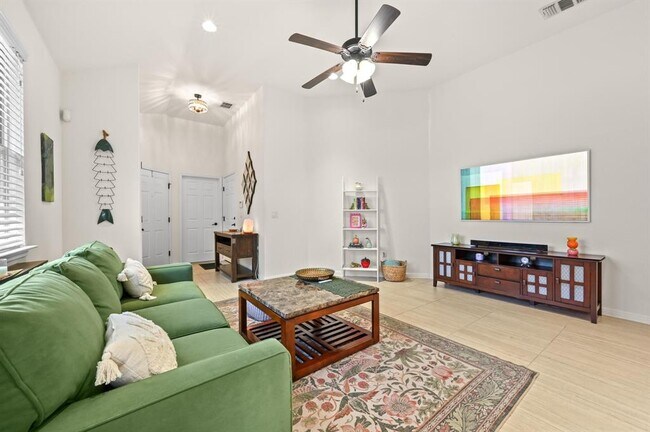 Foto del edificio - 9515 Tanager Way