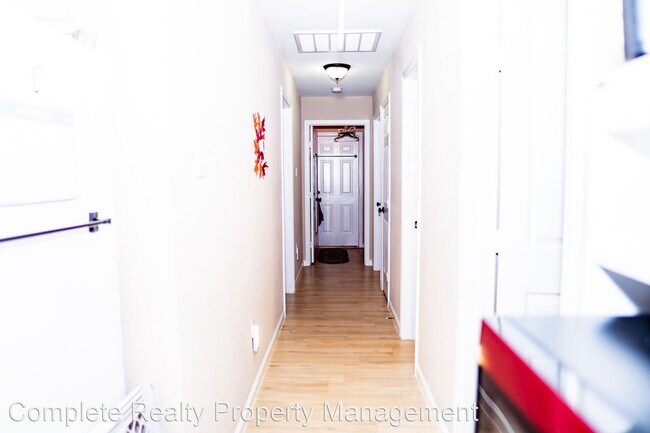 Building Photo - 3 br, 2 bath House - 7605 Dyer Street