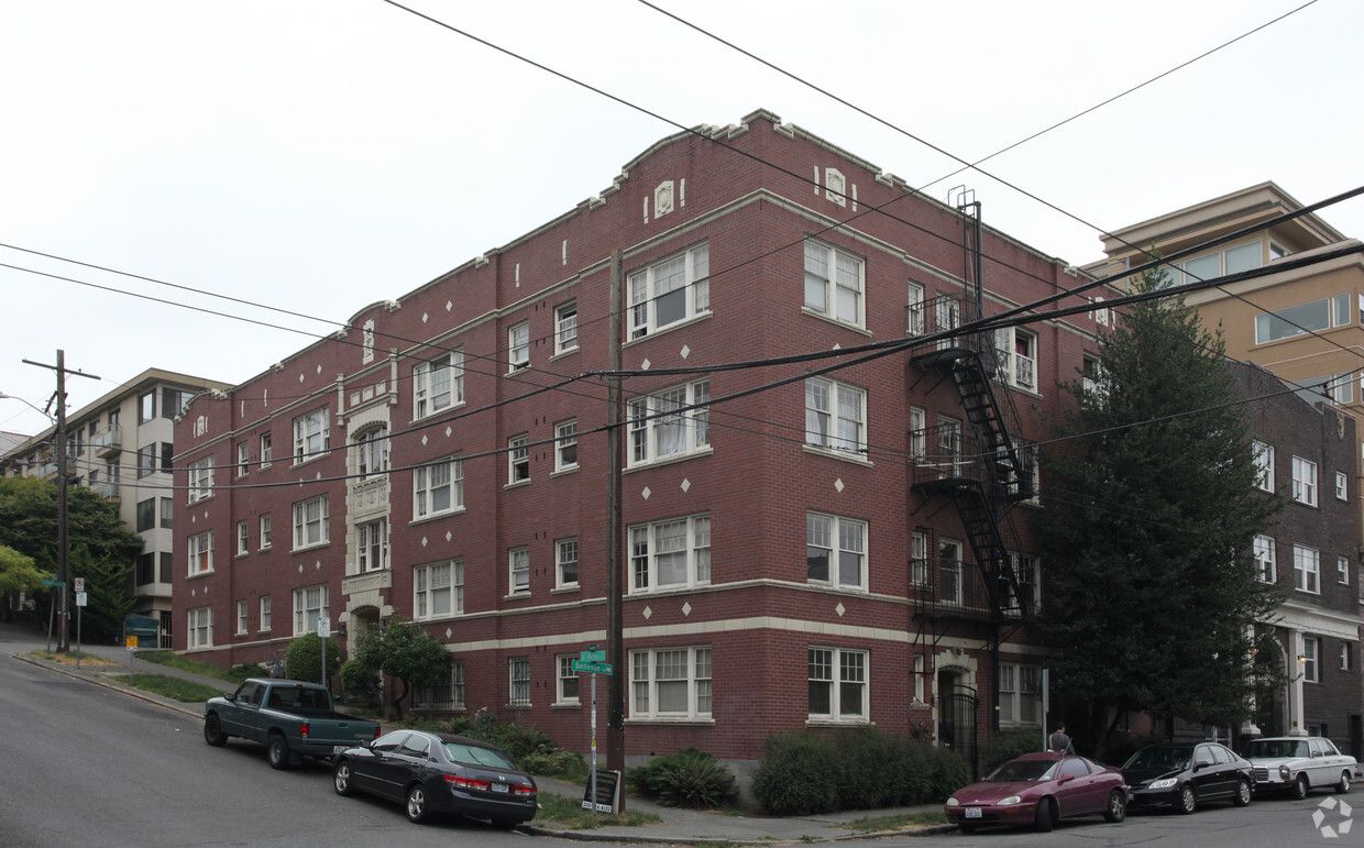 Primary Photo - Stephensberg Apartments