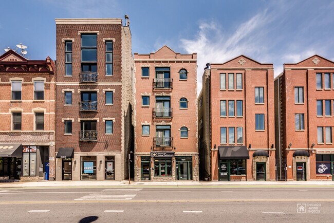 Building Photo - 821 N Milwaukee Ave