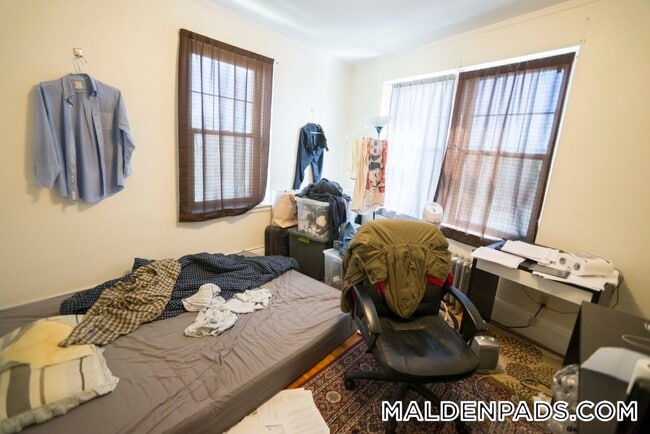 Foto del edificio - 349 Pleasant St