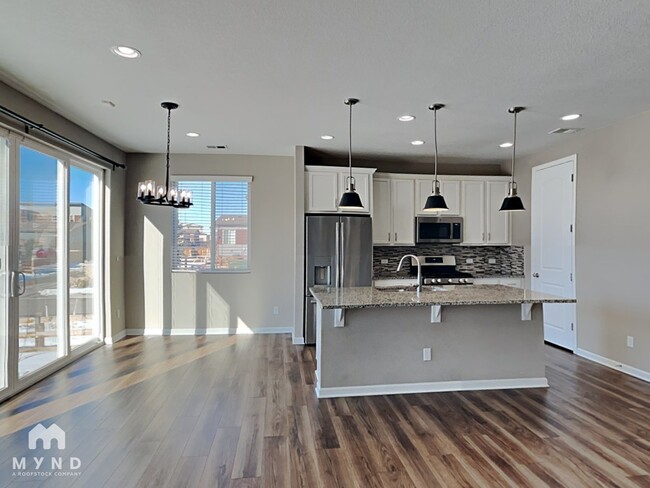 Building Photo - 9993 Truckee St