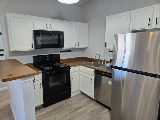 Foto del edificio - Cozy One Bedroom Condo