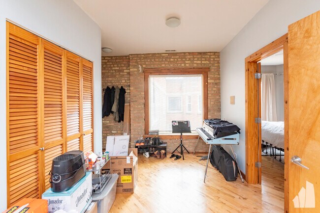 Foto del edificio - 1622 W Columbia Ave