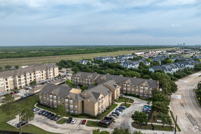 Context and Perspective - West Oaks Terrace