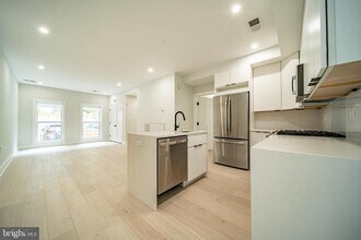Building Photo - 1117 24th St NW