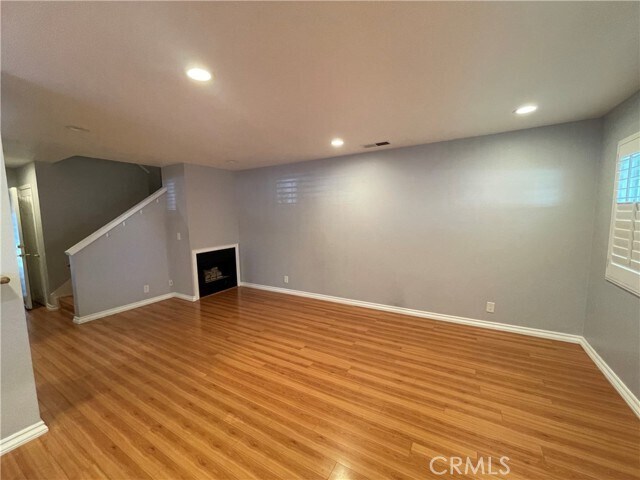 Building Photo - 520 Claraday St