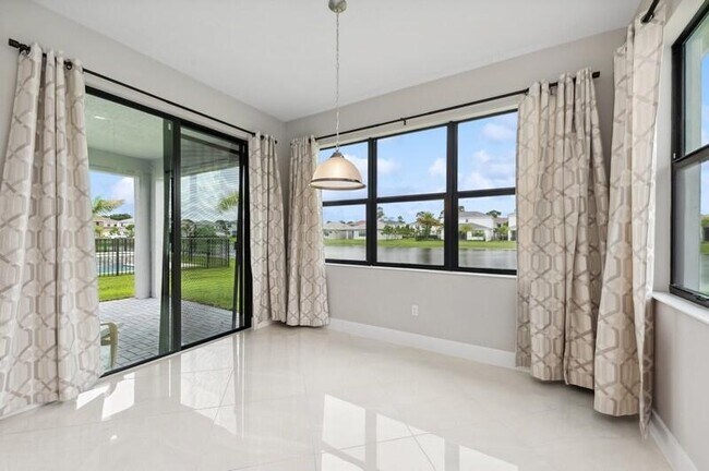 Building Photo - 7303 Estero Dr