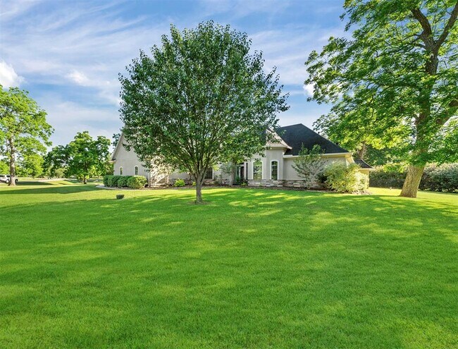 Building Photo - 27326 S Karaugh Dr