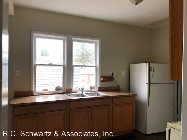 Building Photo - 2 br, 2 bath House - 1414 N Standard