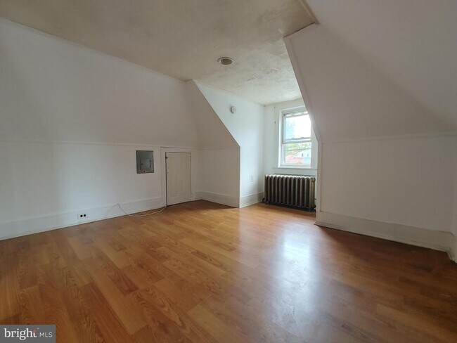 Building Photo - 360 Haddon Ave