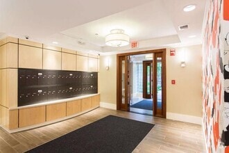 Building Photo - 105 Jersey St