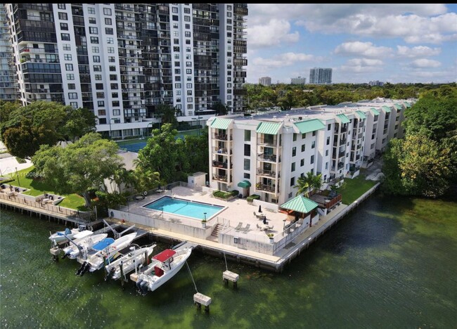 Foto del edificio - 2201 Brickell Ave