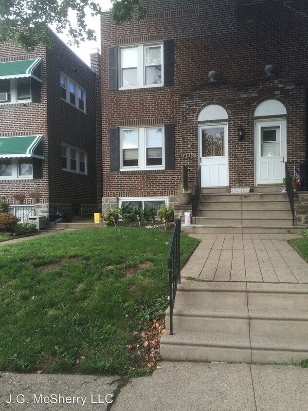Foto principal - 4212 Disston St