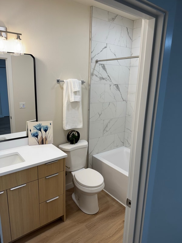 Building Photo - 6110 NE Willow St