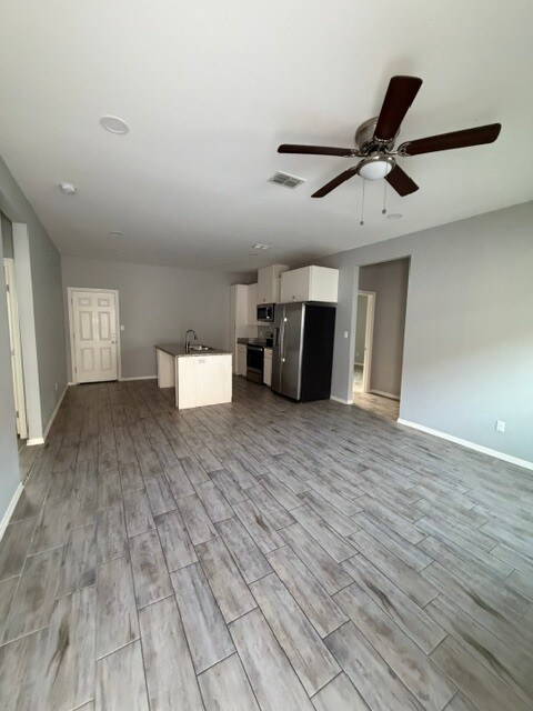 Foto del edificio - 1304 W Heritage Dr