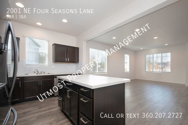 Foto del edificio - New Construction 3BD Townhouse