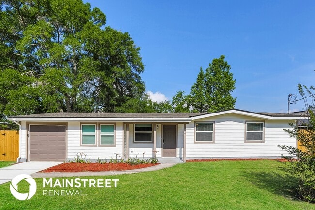 Building Photo - 9724 Priory Ave