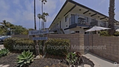 Building Photo - 4902 Sandyland Rd