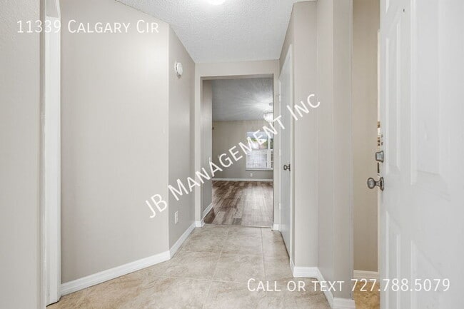 Foto del edificio - 11339 Calgary Cir