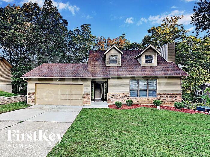 Primary Photo - 733 Millwood Dr